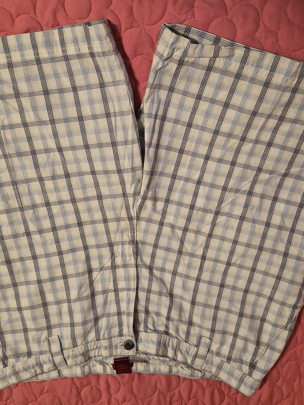 Izod Men's Plaid Cargo Shorts in White and Blue